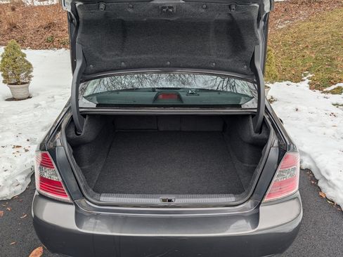 Used 2007 Subaru Legacy 2.5GT Limited w/ Popular Equipment Group 1A image 5