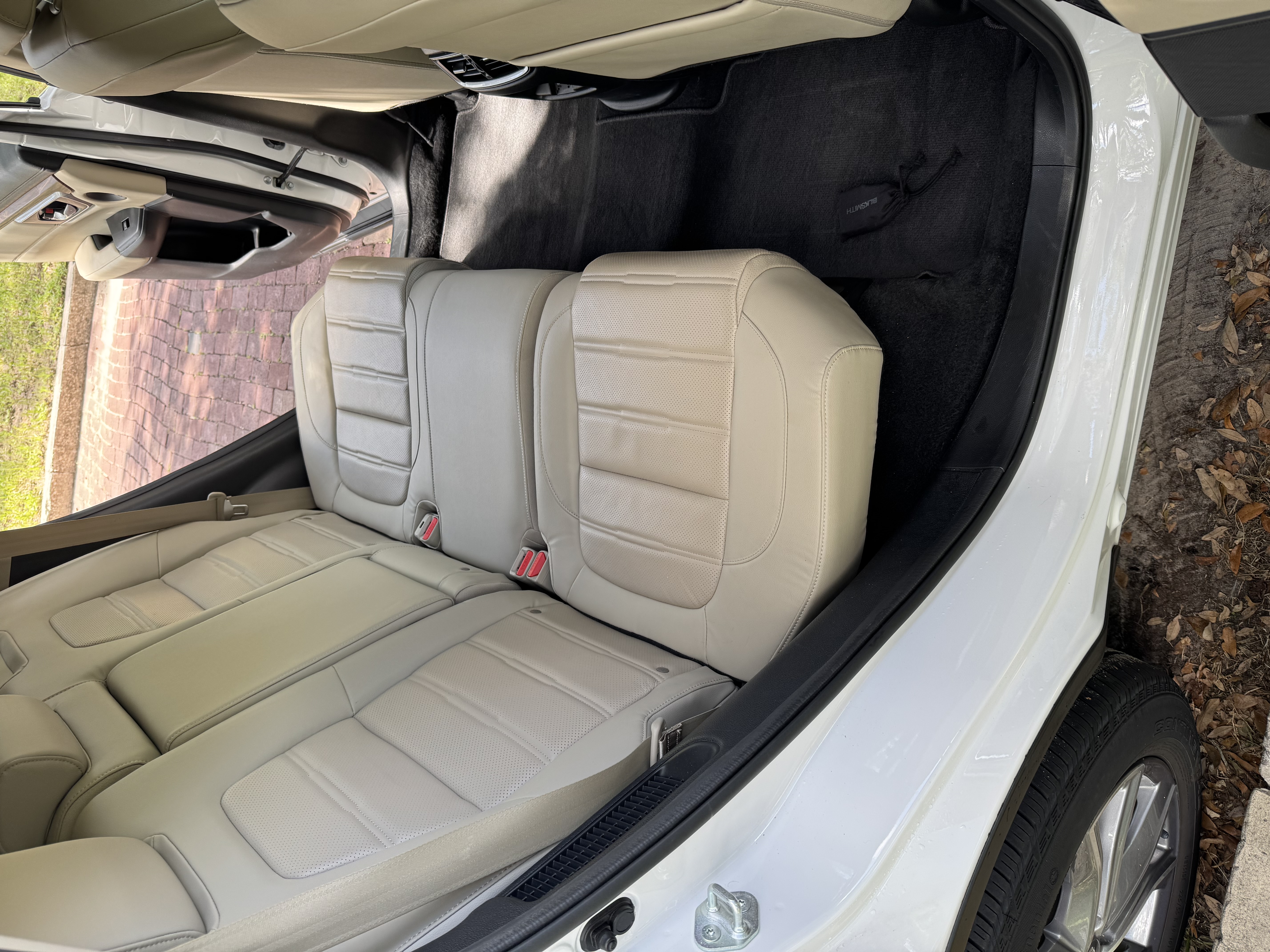 Used 2022 Honda CR-V Touring image 9