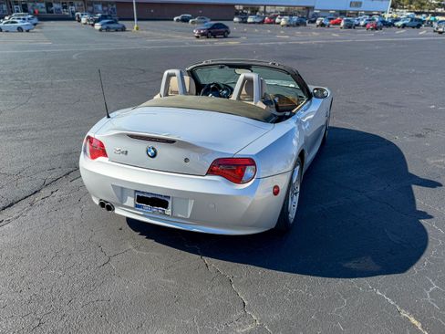 Used 2008 BMW Z4 3.0si image 4