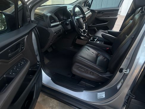 Used 2018 Honda Odyssey EX-L image 12