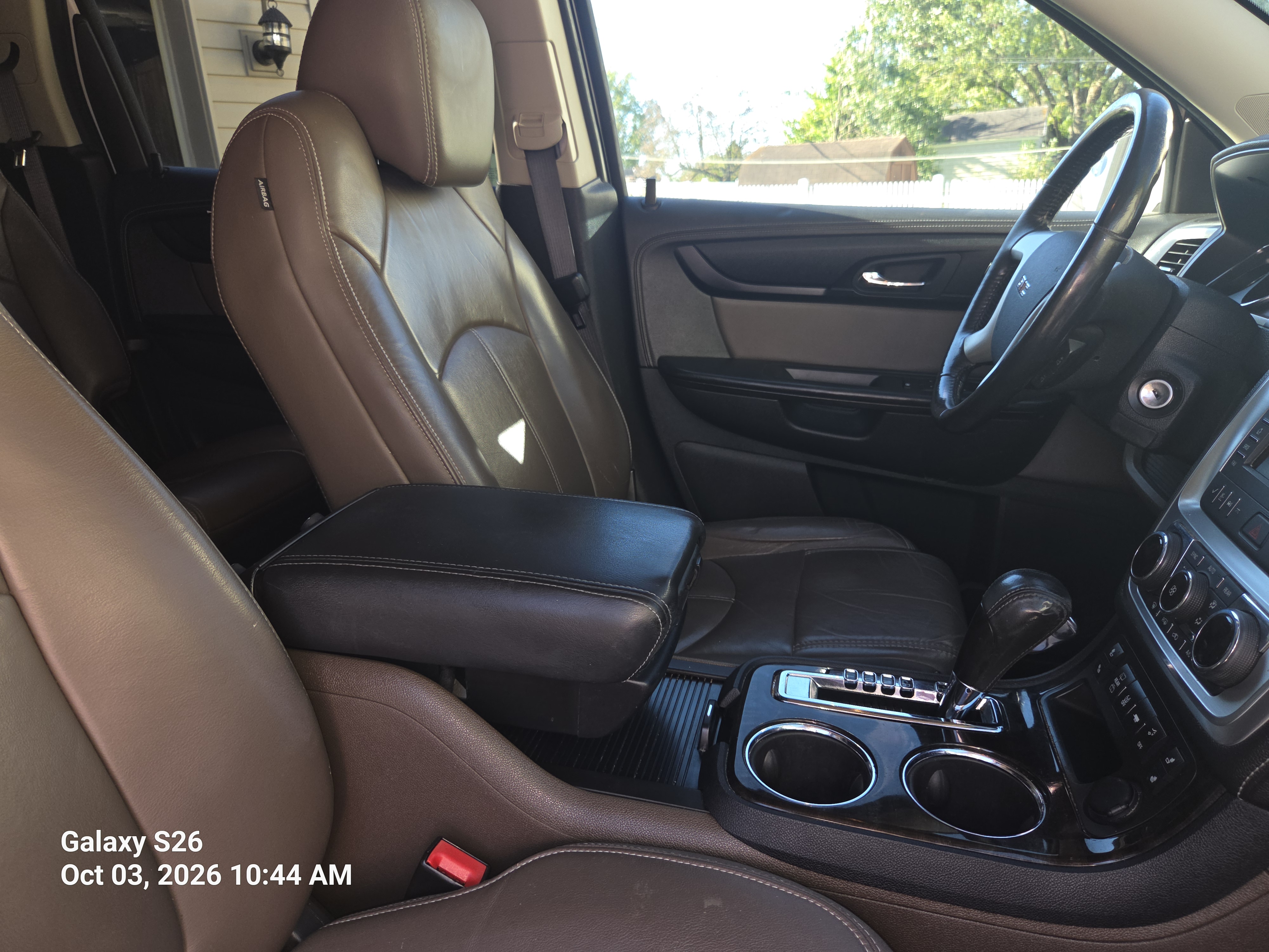 Used 2014 GMC Acadia SLT FWD image 16