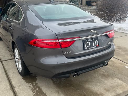 Used 2018 Jaguar XF Premium image 1