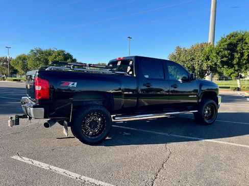 Used 2014 Chevrolet Silverado 2500 LTZ w/ LTZ Plus Package image 1