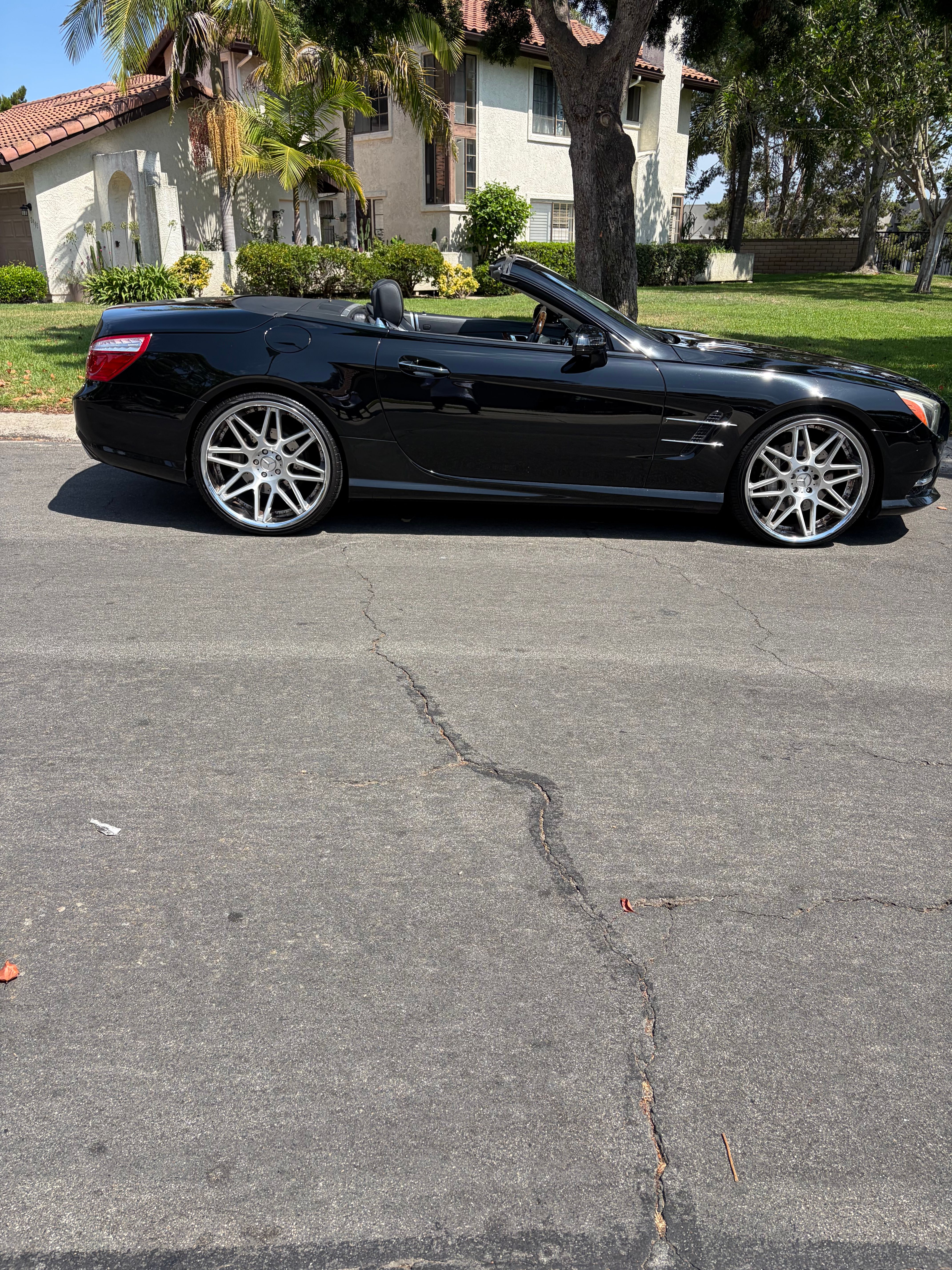 Used 2013 Mercedes-Benz SL 550 w/ Premium Pkg image 14