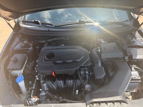 Used 2018 Hyundai Sonata Limited w/ Limited Ultimate Package 03 FWD image 16
