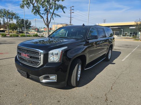 Used 2020 GMC Yukon XL SLT image 6