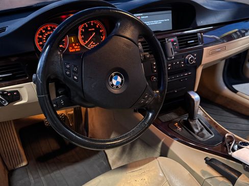 Used 2011 BMW 328i xDrive Sedan AWD/4WD image 10