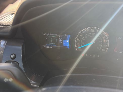 Used 2019 Ford Ranger Lariat w/ Equipment Group 501A Mid image 4