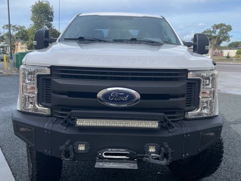 Used 2019 Ford F350 XL w/ Power Equipment Group image 5