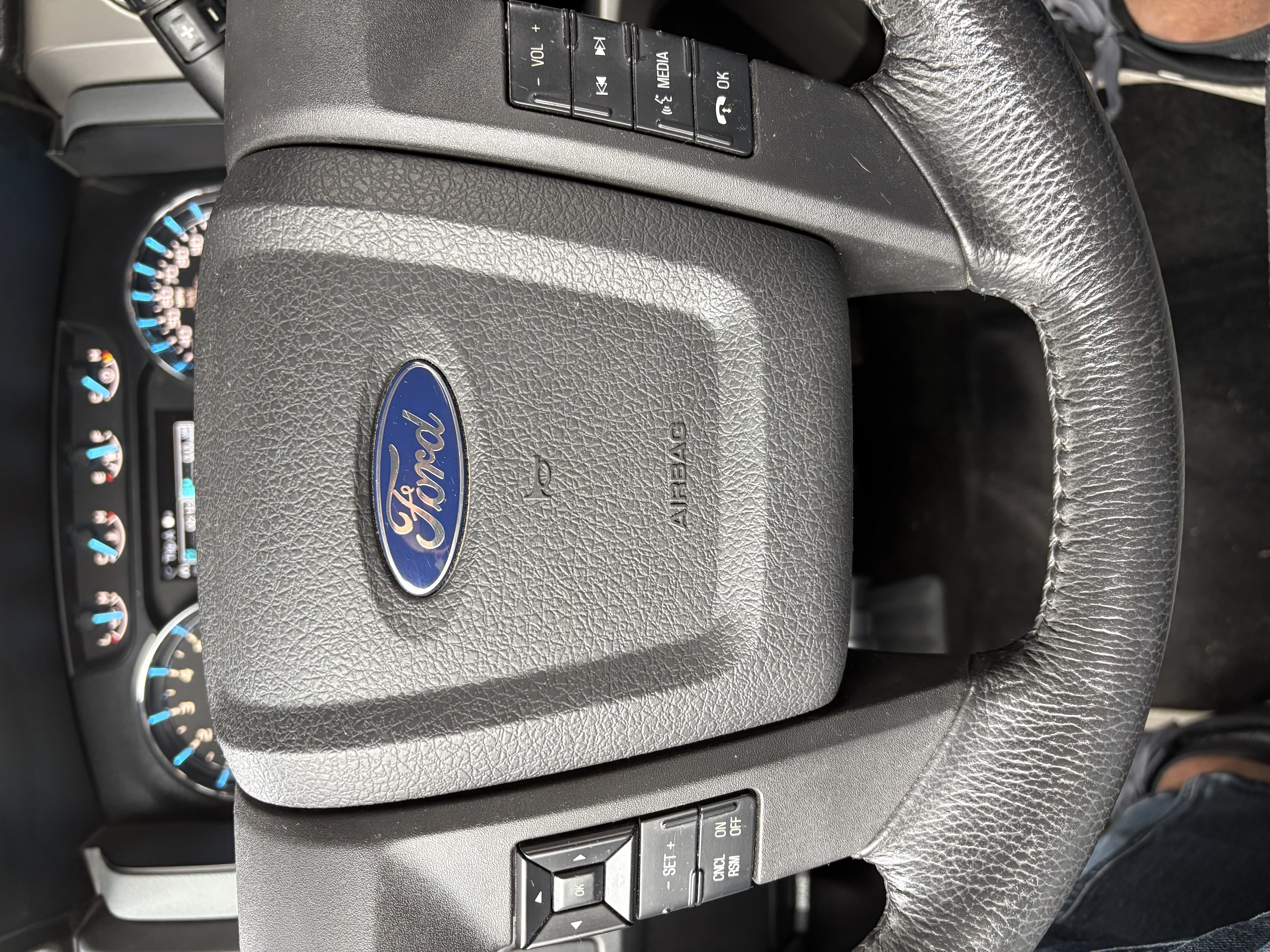 Used 2011 Ford F150 XLT w/ XLT Convenience Pkg RWD image 15