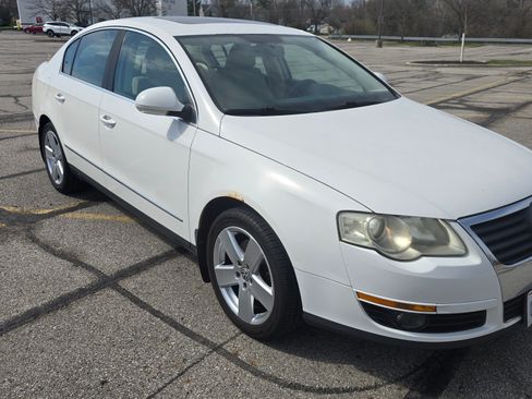 Used 2009 Volkswagen Passat Komfort image 1