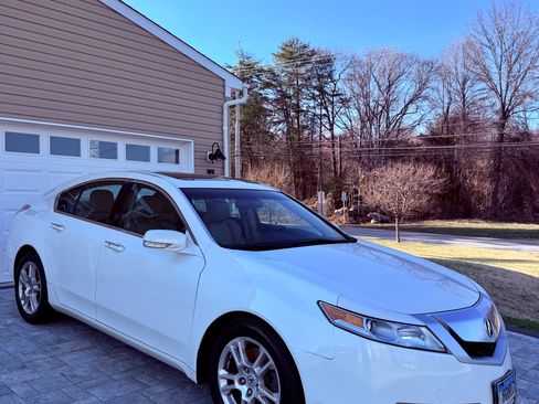 Used 2011 Acura TL Sedan 4D image 19