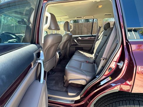 Used 2016 Lexus GX 460 w/ Premium Package image 12