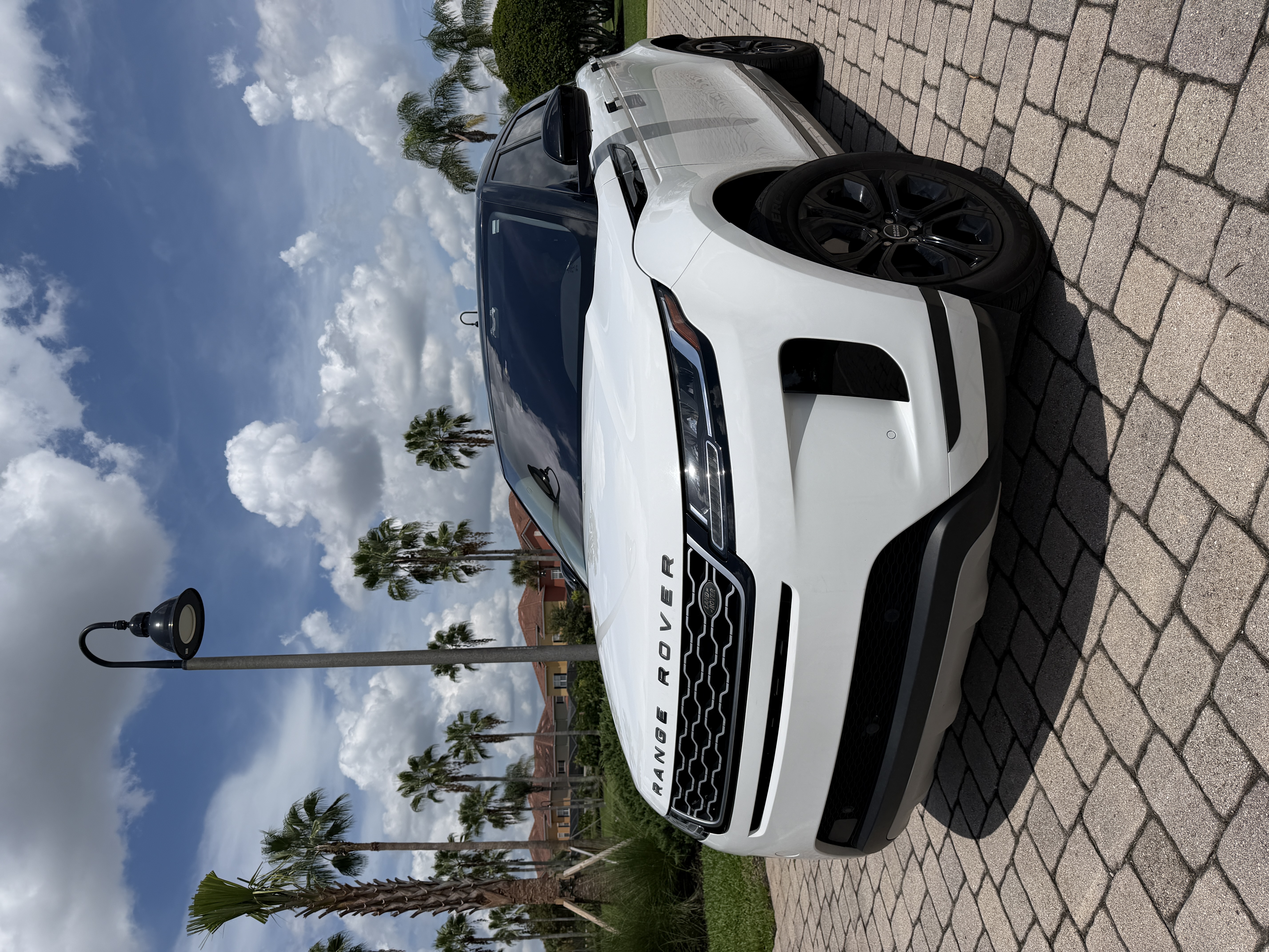 Used 2020 Land Rover Range Rover Evoque S AWD/4WD image 16