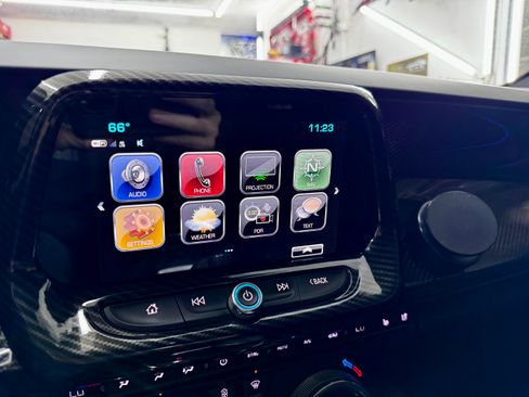 Used 2018 Chevrolet Camaro ZL1 image 19