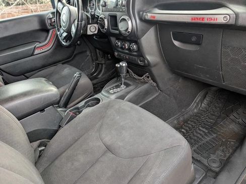Used 2017 Jeep Wrangler Sport image 6