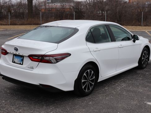 Used 2022 Toyota Camry LE w/ Cold Weather Package image 6