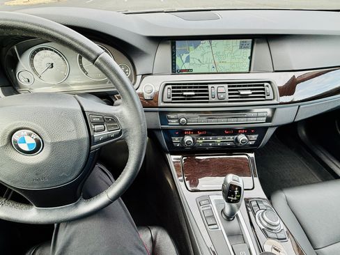 Used 2012 BMW 535i Sedan image 16