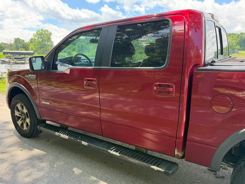 Used 2014 Ford F150 FX4 w/ Equipment Group 402A Luxury AWD/4WD image 8