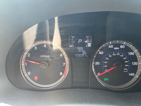 Used 2015 Hyundai Accent GLS FWD image 4