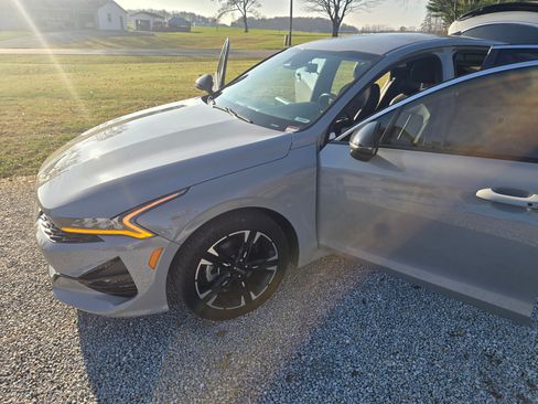 Used 2023 Kia K5 GT-Line image 16