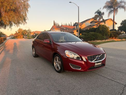 Used 2012 Volvo S60 T5 FWD image 9