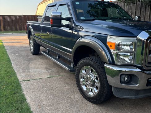 Used 2016 Ford F250 Lariat w/ Lariat Ultimate Package AWD/4WD image 1