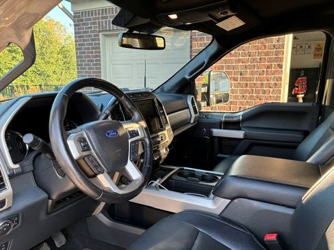 Used 2022 Ford F350 Lariat w/ Lariat Ultimate Package AWD/4WD image 9