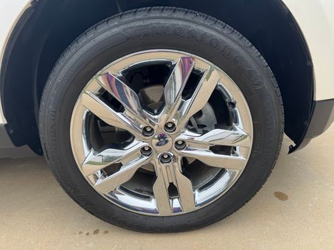 Used 2013 Ford Edge Limited image 11