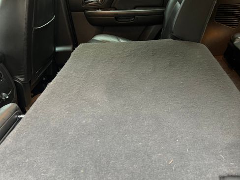 Used 2010 GMC Yukon Denali image 15