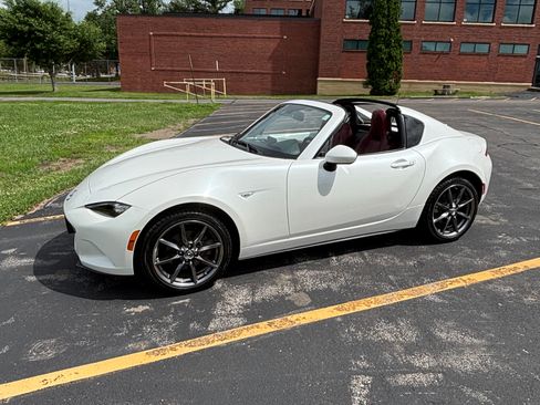 Used 2020 MAZDA MX-5 Miata RF Grand Touring RWD image 1