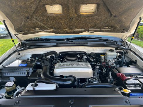 Used 2006 Toyota 4Runner Limited AWD/4WD image 28