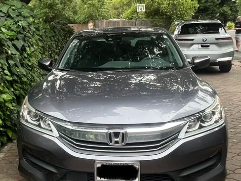 Used 2016 Honda Accord LX image 2
