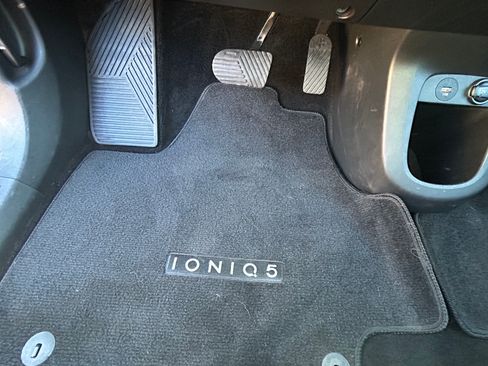 Used 2022 Hyundai Ioniq 5 SE w/ Cargo Package image 22