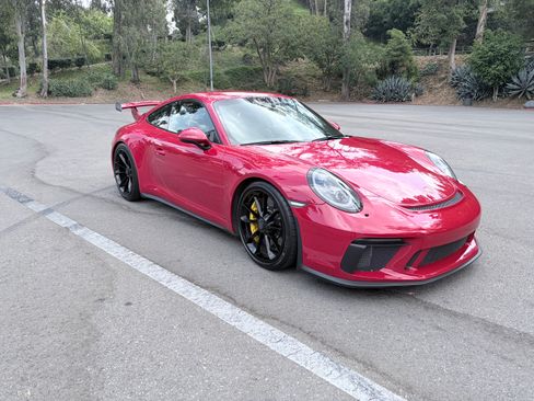 Used 2018 Porsche 911 GT3 RWD image 15