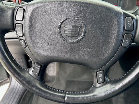 Used 2004 Cadillac De Ville Sedan w/ Equipment Group image 13