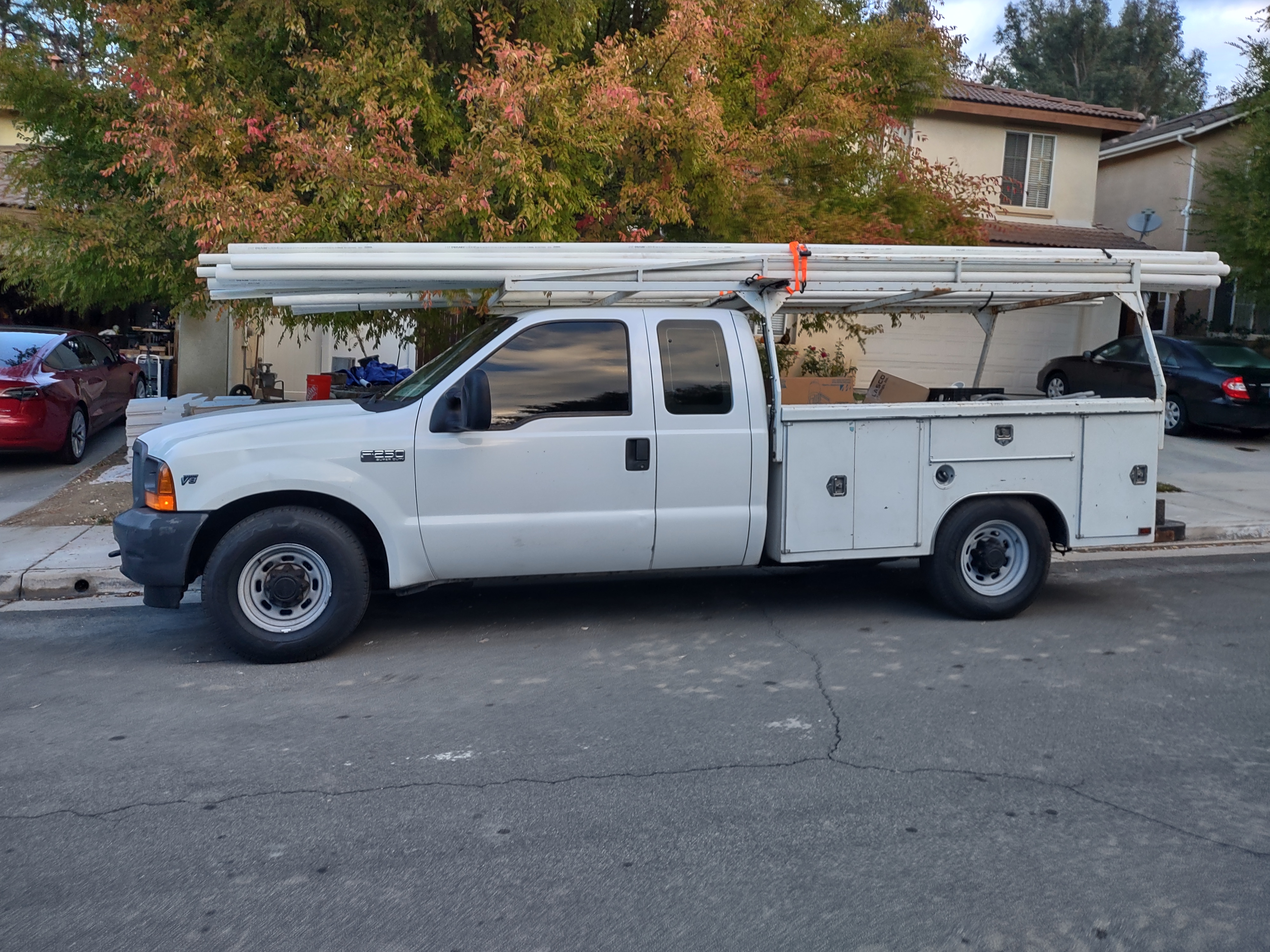 Used 2001 Ford F250 2WD SuperCab Super Duty image 1
