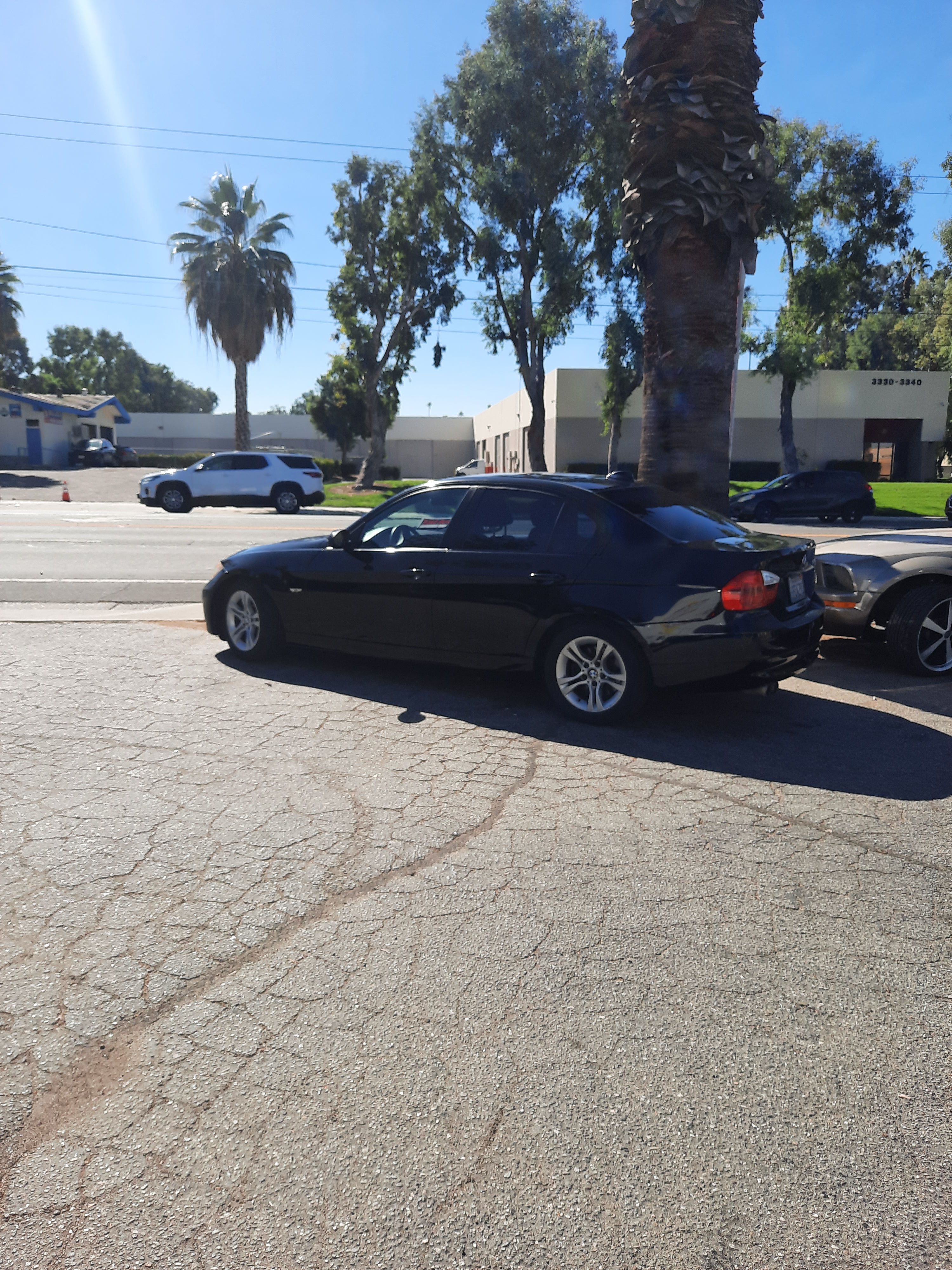 Used 2008 BMW 328i Sedan RWD image 4