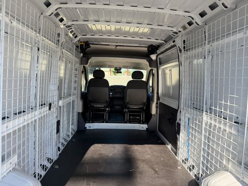 Used 2016 RAM ProMaster 2500 w/ Cargo Convenience Group image 2