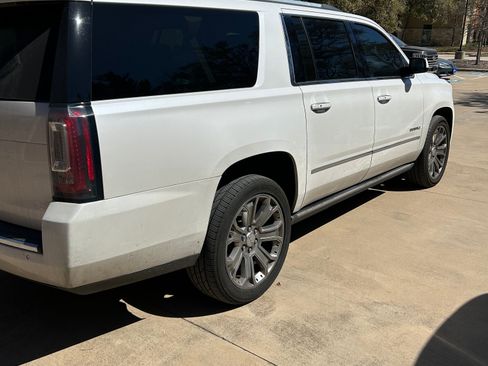 Used 2016 GMC Yukon XL Denali w/ Open Road Package image 2