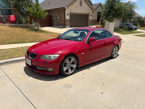 Used 2011 BMW 328i Convertible RWD image 1