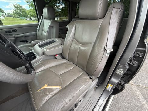 Used 2007 Chevrolet Silverado 3500 LT w/ Heavy-Duty Power Package AWD/4WD image 28