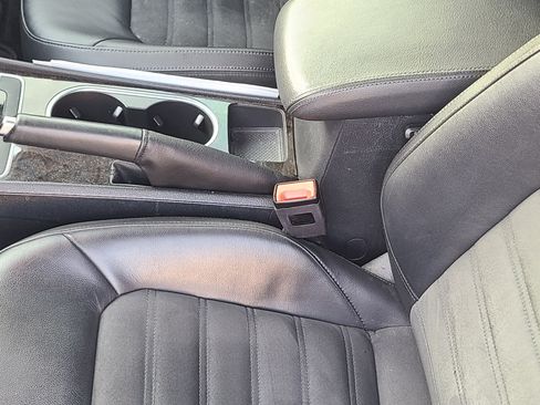 Used 2015 Volkswagen Passat 3.6 SEL Premium image 12