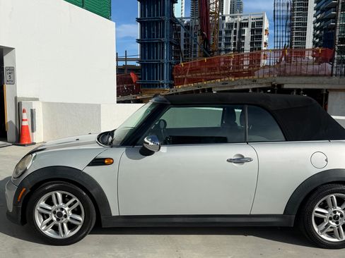 Used 2011 MINI Cooper Convertible FWD image 4