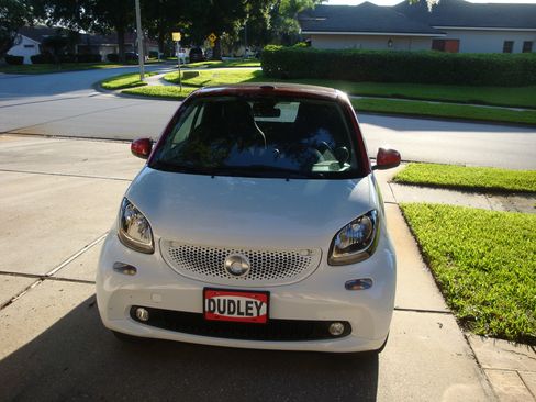 Used 2017 smart fortwo passion image 2