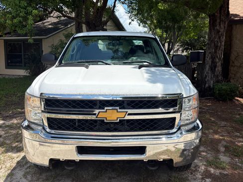 Used 2013 Chevrolet Silverado 2500 W/T AWD/4WD image 4