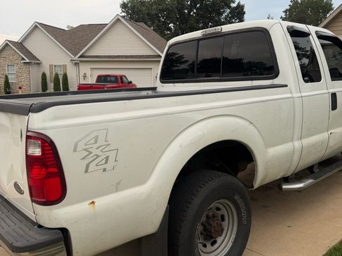 Used 2002 Ford F250 4x4 SuperCab Super Duty image 6