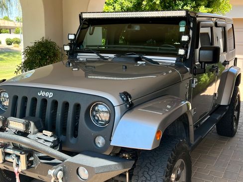 Used 2014 Jeep Wrangler Unlimited Sport AWD/4WD image 11