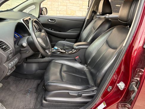 Used 2016 Nissan Leaf SL image 14