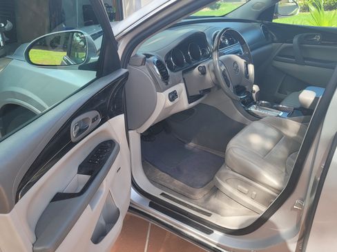 Used 2015 Buick Enclave Leather w/ Trailering Package image 11